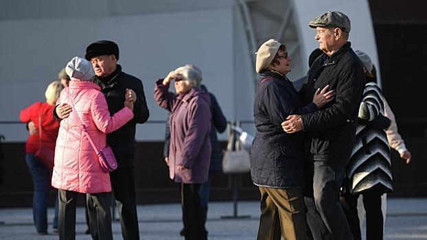 В Росстате рассказали, какой будет продолжительность жизни в России к 2045 году0