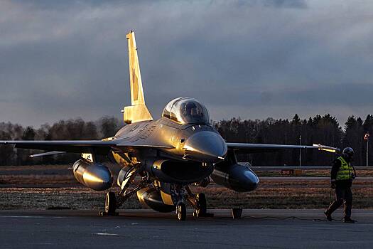 В Румынии ответили на слухи о секретной боевой миссии F-16 на Украине