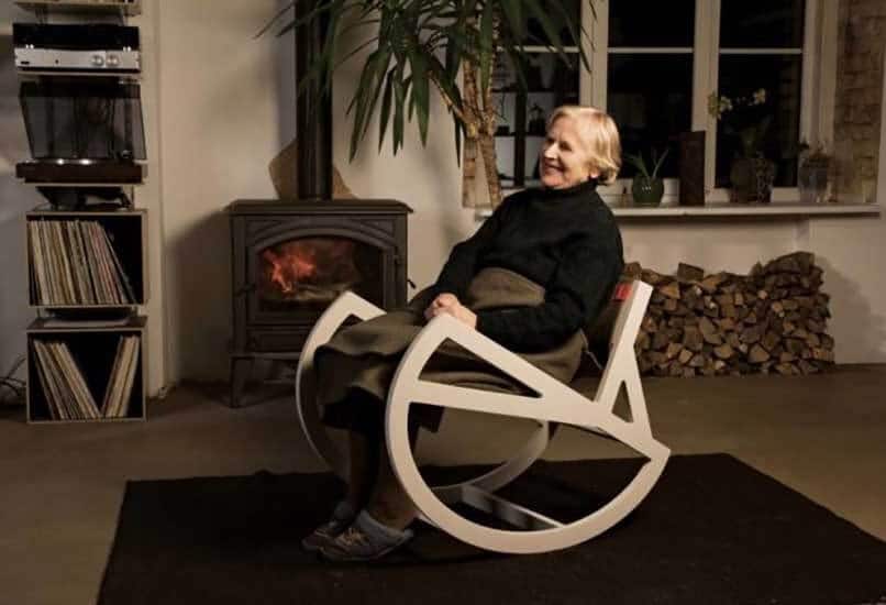 Кресло-качалка для бабушки