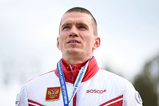 Александр Большунов — чемпион Спартакиады в гонке на 10 км свободным стилем