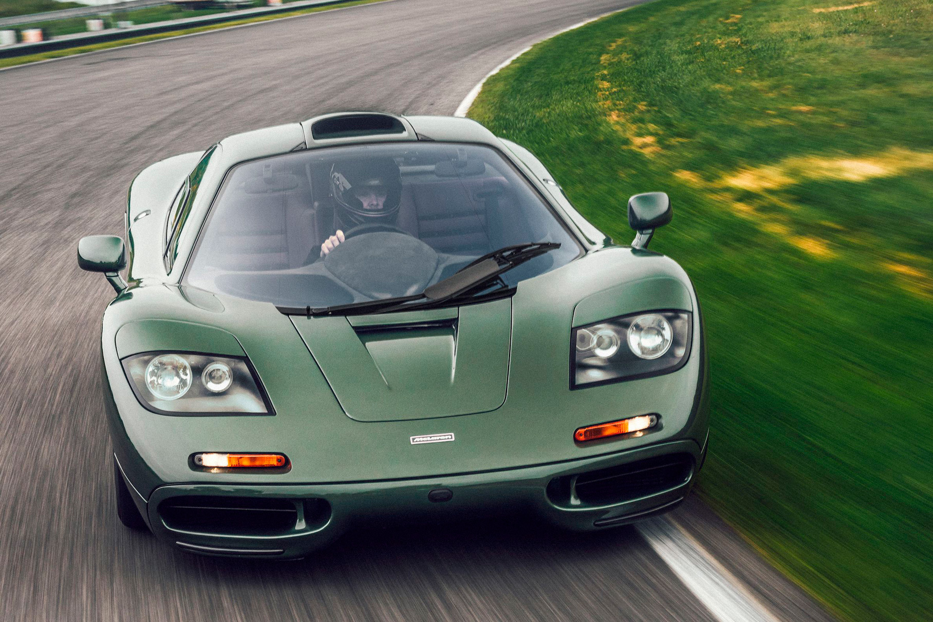 Автомобили 90-х: кто самый быстрый?27
