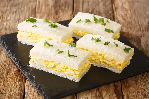 Бутерброды с яйцами. 7 крутых идей для сытного перекуса5