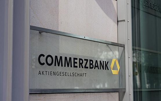 Немецкий Commerzbank сократил связанные с Россией активы