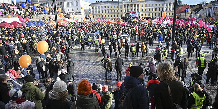 Двухдневная масштабная забастовка началась в Финляндии