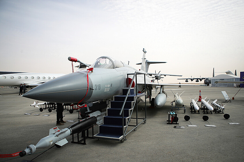 Многоцелевой истребитель JF-17 Block 3 (Пакистан) на 2-й Всемирной оборонной выставке World Defense Show в Эр-Рияде