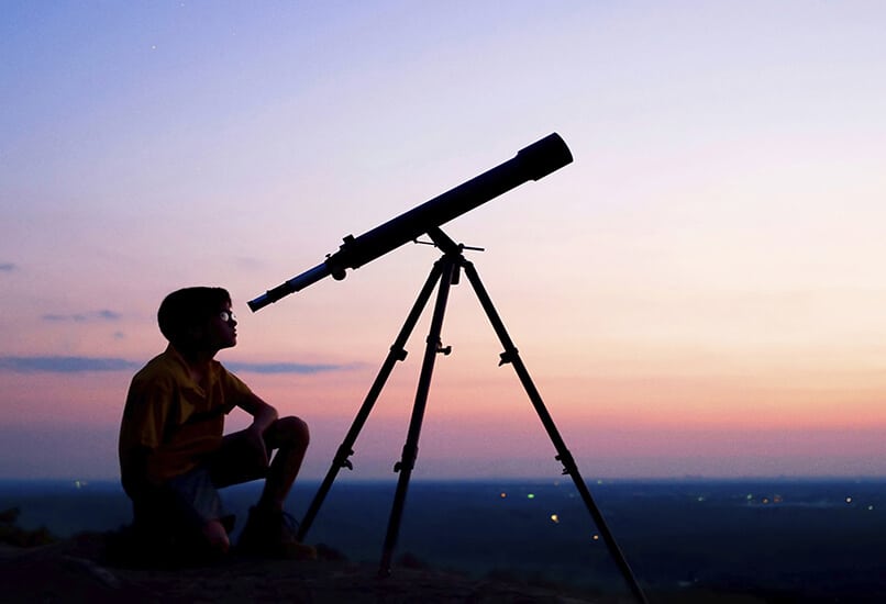 Телескоп – отличный подарок для мальчика