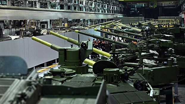 FT: НАТО обеспокоено темпами производства военной промышленности России