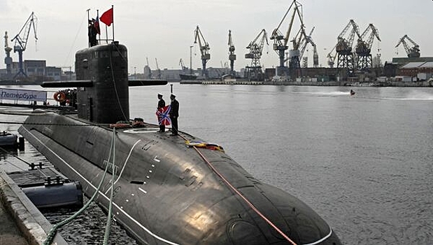 Подлодка "Санкт-Петербург" выведена из состава ВМФ