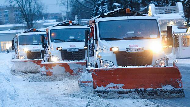 Городские службы начали работу в усиленном режиме из-за снегопада