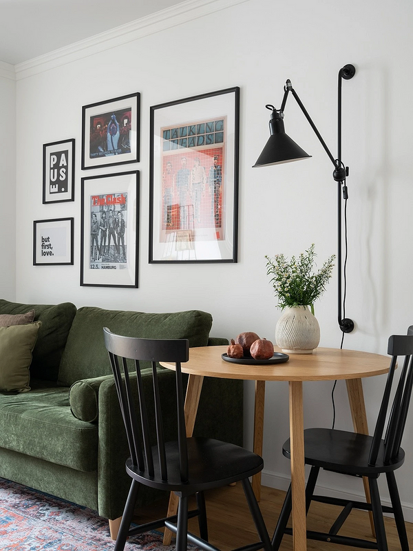 Как разместить картины в гостиной: 8 потрясающих идей из проектов дизайнеров1