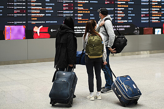 Количество туристических поездок россиян за границу в 2023 году выросло на 35%