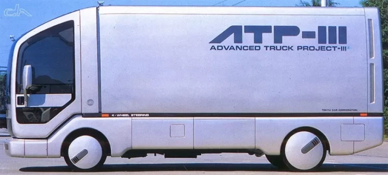 Компьютер на колёсах: фургон Nissan Diesel ATP III из 1980-х с полноуправляемым шасси и гидравлическим полом1