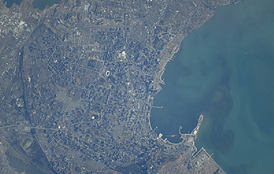 Космонавт с борта МКС сфотографировал Баку