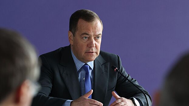 Медведев: попытки отнять у РФ новые регионы приведут к третьей мировой