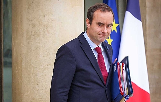 Министр обороны Франции обвинил РФ в хакерских атаках на оборонпром