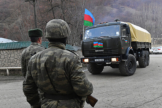 ВС Азербайджана открыли огонь на границе с Арменией