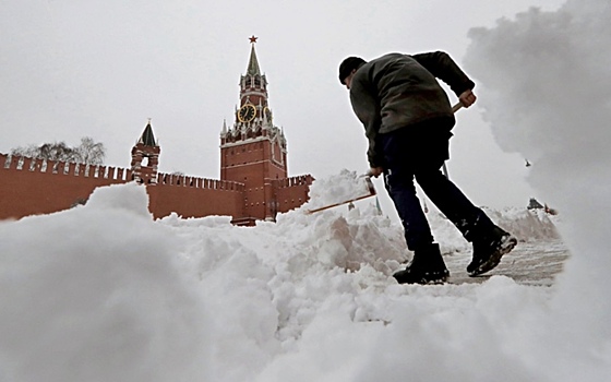 Москвичам назвали срок прекращения рекордных снегопадов