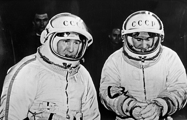 «На Земле поняли, что мы попали в беду» Советский космонавт едва не погиб в открытом космосе. Как власти скрывали это?5