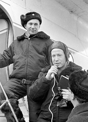«На Земле поняли, что мы попали в беду» Советский космонавт едва не погиб в открытом космосе. Как власти скрывали это?7