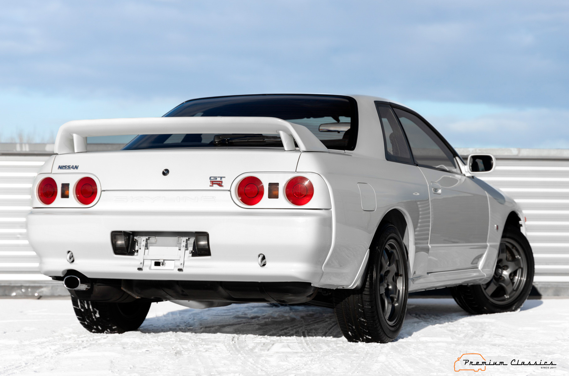 На торги выставили почти новый Nissan Skyline в идеальном состоянии5