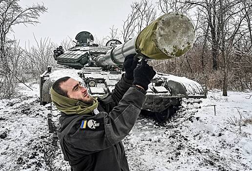 На Западе назвали причины задержки поставок оружия на Украину