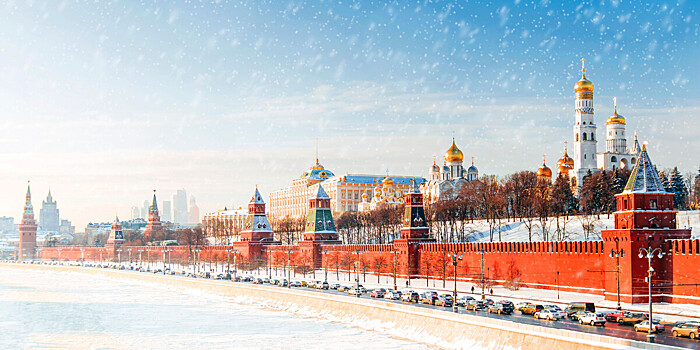 Небольшой снег пообещали в понедельник москвичам