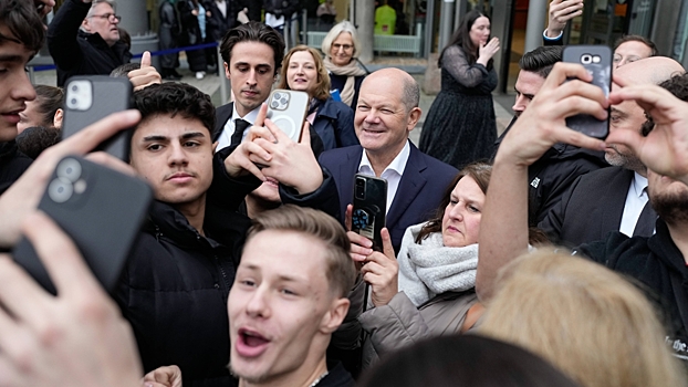 Опрос показал рост недоверия немецкой молодежи правительству