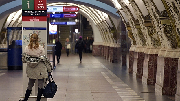 Пассажиры метро Петербурга переплатили за проезд