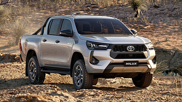 Пикап Toyota Hilux получил последний рестайлинг перед сменой поколений