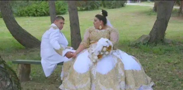 Платье обошлось родителям невесты ни много ни мало, в двести тысяч долларов1