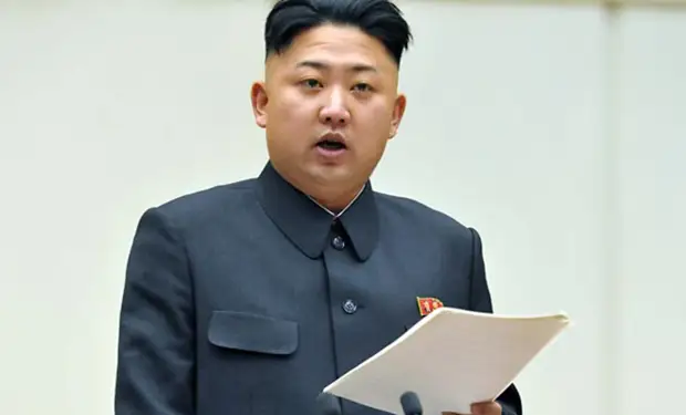 Почему у жителей Северной Кореи ни на одной фотографии нет седых волос1