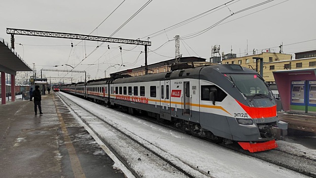 Поезда МЦД-2 в Москве задерживаются из-за обрыва контактного провода
