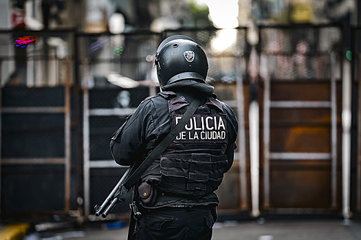 Полиция Аргентины применила резиновые пули против протестующих