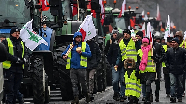 Польские фермеры потребовали закрыть границу с Украиной