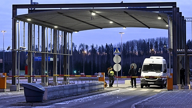 Посол счел закрытие границ Финляндией шагом к разрыву отношений