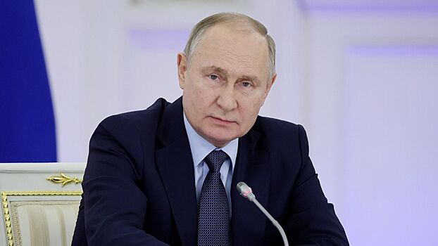 Путин из Татарстана прилетел в Чувашию