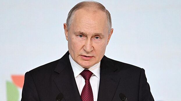 Путин отверг версию о недееспособности Байдена