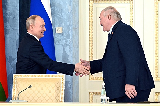 Путин поздравил Лукашенко с успешным проведением единого дня голосования