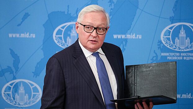 Рябков прокомментировал слухи про "ядерное оружие РФ в космосе"