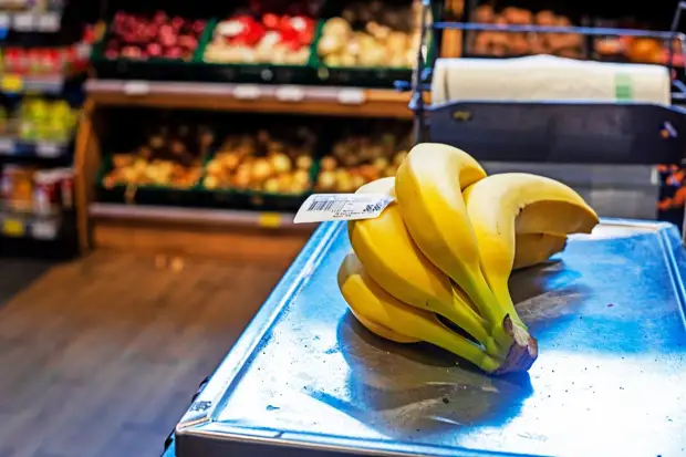 Россиянам рассказали, как запастись бананами, чтобы пережить дефицит1