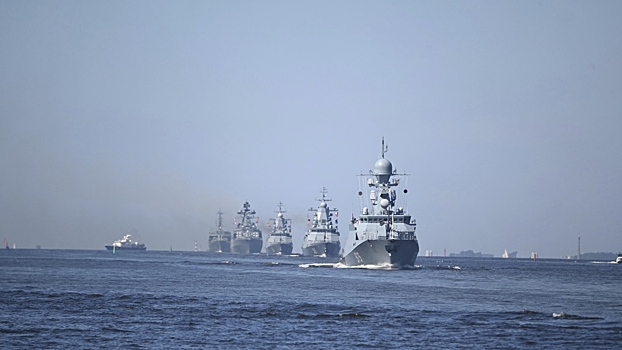 Российские военные корабли прибыли в Индию