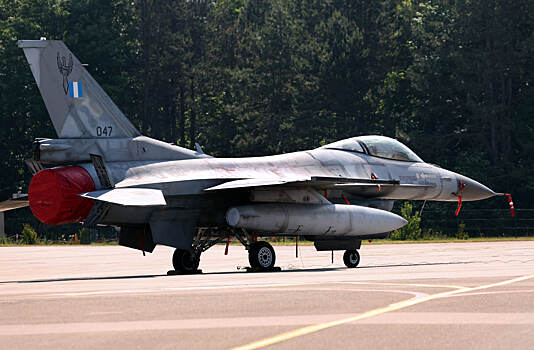 СМИ сообщили, когда истребители F-16 могут появиться на Украине