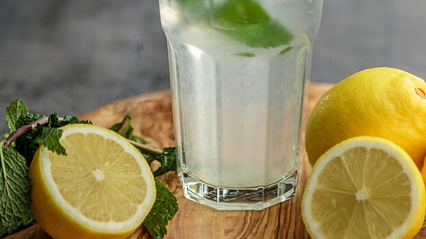 Как вода с лимоном влияет на похудение