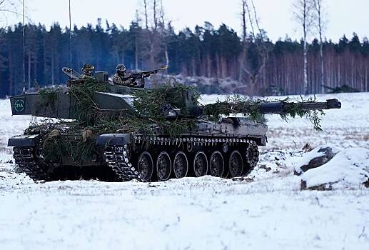 Стало известно о переброске британских танков в Восточную Европу
