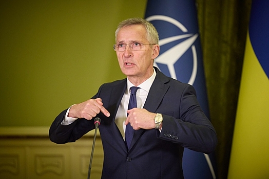 Столтенберг нашел оправдание для участия НАТО в боях на Украине