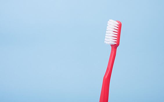 Стоматолог рассказала, как не стоит чистить зубы