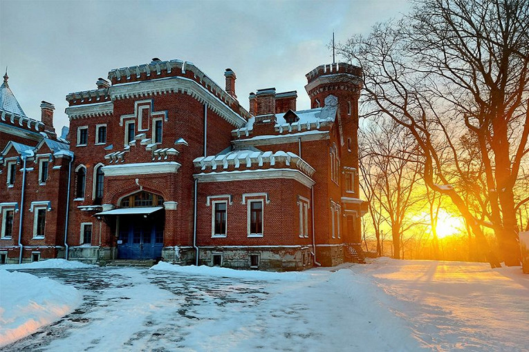 Топ 7 самых красивых замков и дворцов России5