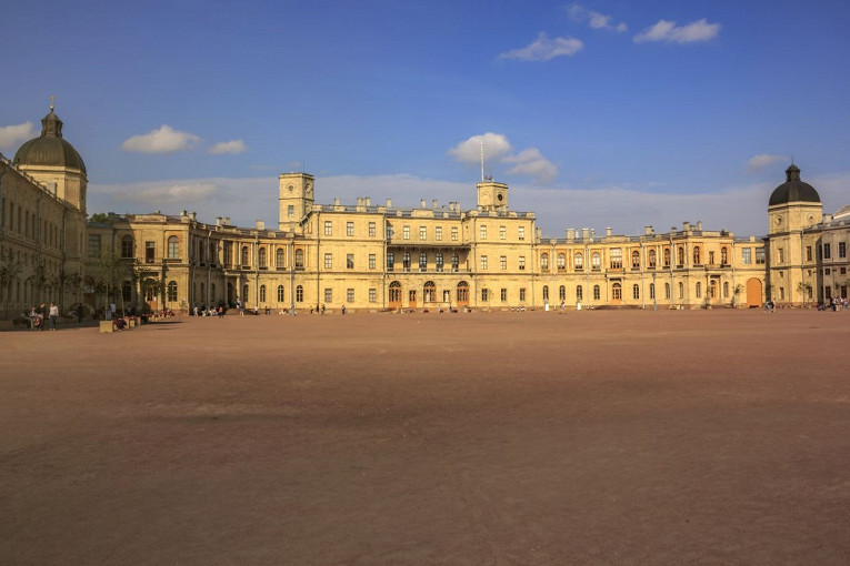 Топ 7 самых красивых замков и дворцов России1