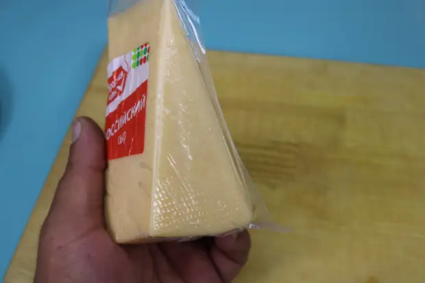 Турецкий повар показал, как правильно нарезать сыр0