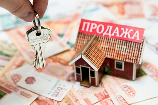 Спрос на ипотеку в России снизился почти на 40%